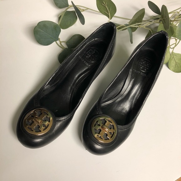 Tory Burch Shoes - Tory Burch Leather heels pumps
